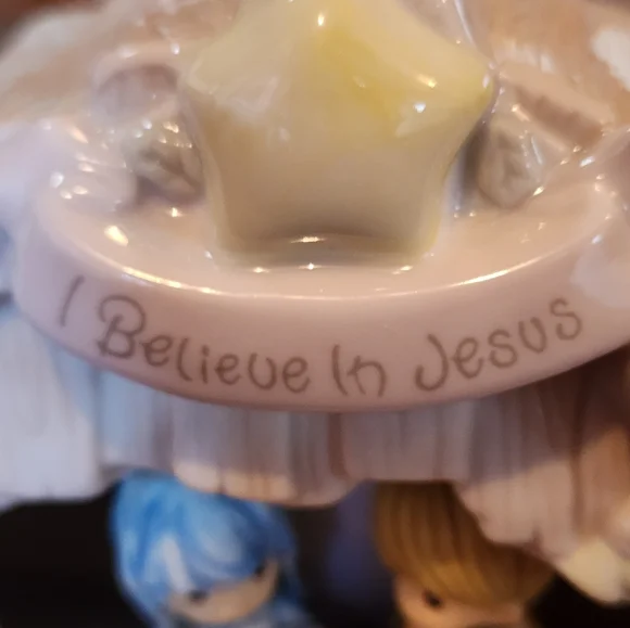 Precious Moments Come Let Us Adore Him Porcelain Lighted Creche Nativity Scene